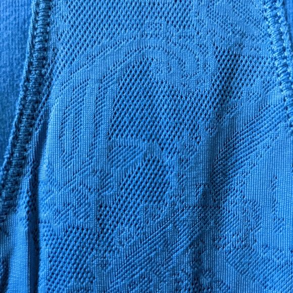Lululemon Royal Blue Half Zip - Picture 4 of 10